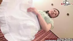 Amateur Porno: Freundin reitet auf seinem Gesicht