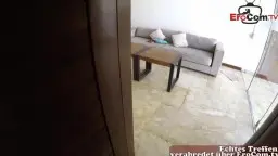 Blondine in Body wird in Küche hart von hinten genommen